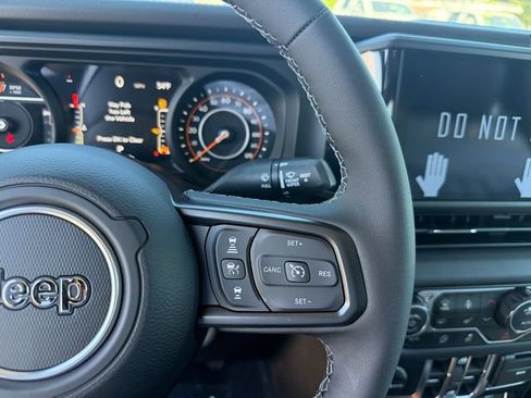 New 2026 Jeep Gladiator Rubicon AWD/4WD image 18