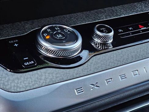 New 2026 Ford Expedition Tremor image 13