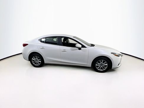 Used 2018 MAZDA MAZDA3 Sport w/ Preferred Equipment Package image 4