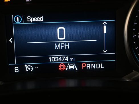 Used 2019 Chevrolet Equinox LT w/ Driver Convenience Package image 37