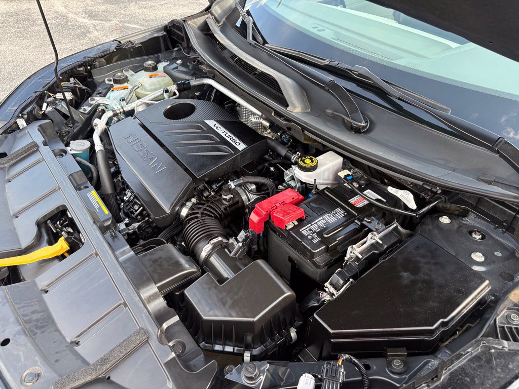 Used 2024 Nissan Rogue SL AWD/4WD image 39