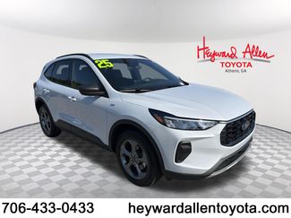 Used 2025 Ford Escape ST-Line AWD/4WD video 1