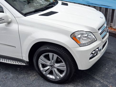 Used 2011 Mercedes-Benz GL 450 4MATIC image 35