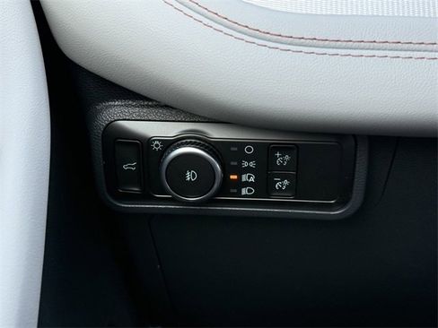 New 2026 Ford Explorer Active w/ Active Comfort Package image 22