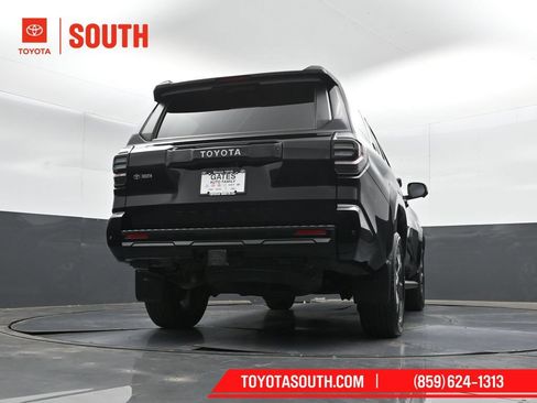 Used 2025 Toyota 4Runner TRD Sport Premium AWD/4WD image 40