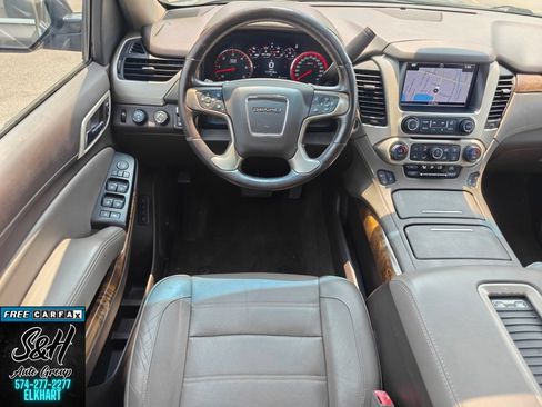 Used 2016 GMC Yukon XL Denali w/ Open Road Package AWD/4WD image 4