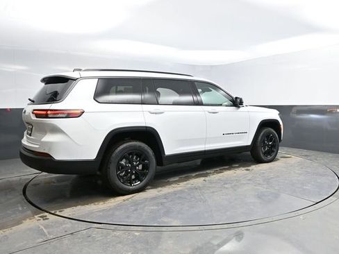 New 2026 Jeep Grand Cherokee L 4WD image 7