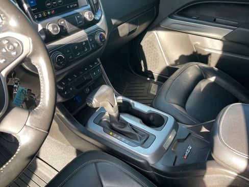 Used 2021 Chevrolet Colorado ZR2 w/ Colorado ZR2 Bison Edition image 17