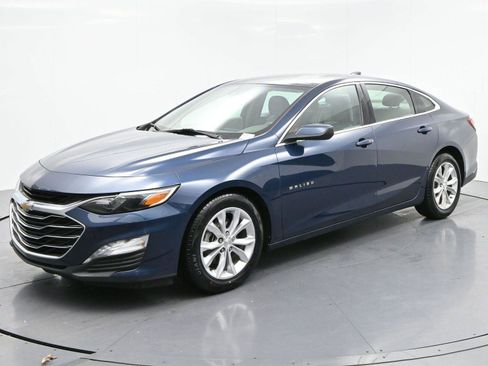 Used 2020 Chevrolet Malibu LT image 3