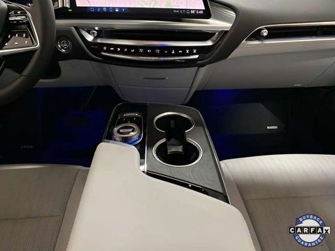Used 2023 Cadillac Lyriq 2WD image 13