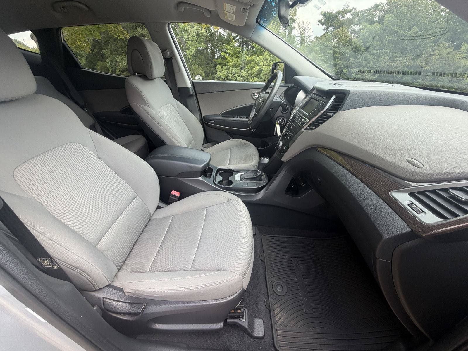 Used 2018 Hyundai Santa Fe Sport FWD image 13
