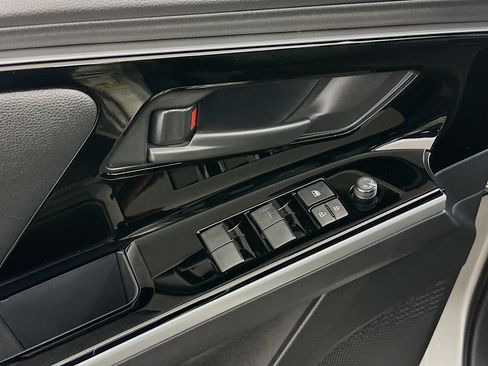 Used 2024 Toyota bZ4X XLE w/ Weather Package image 15