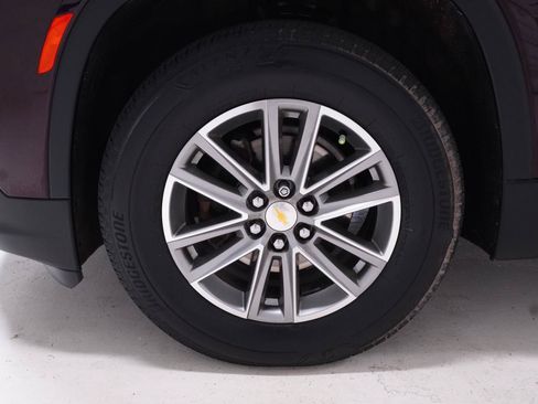 Used 2023 Chevrolet Traverse LT FWD image 42