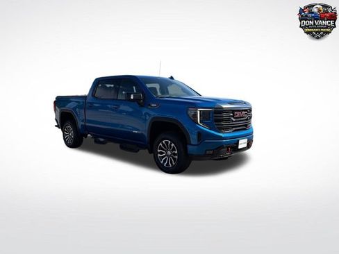 Used 2022 GMC Sierra 1500 AT4 w/ AT4 Preferred Package AWD/4WD image 8