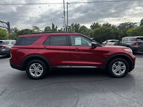 Certified 2023 Ford Explorer XLT AWD/4WD image 4