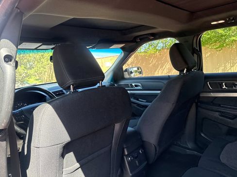 Certified 2018 Ford Explorer XLT w/ Equipment Group 201A AWD/4WD image 23