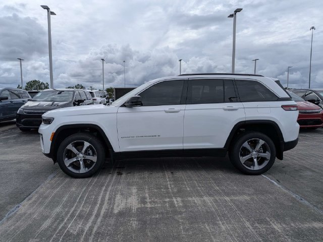 New 2026 Jeep Grand Cherokee Limited w/ Luxury Tech Group II AWD/4WD image 7