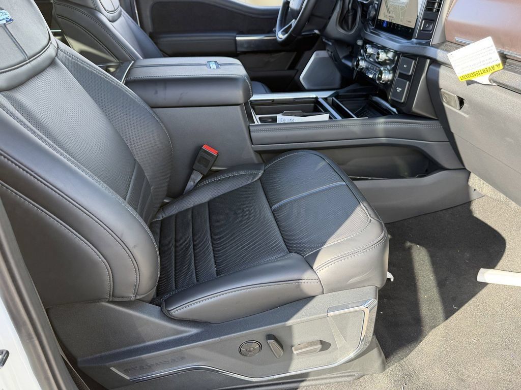 New 2026 Ford F250 Platinum w/ Tremor Off-Road Package AWD/4WD image 10