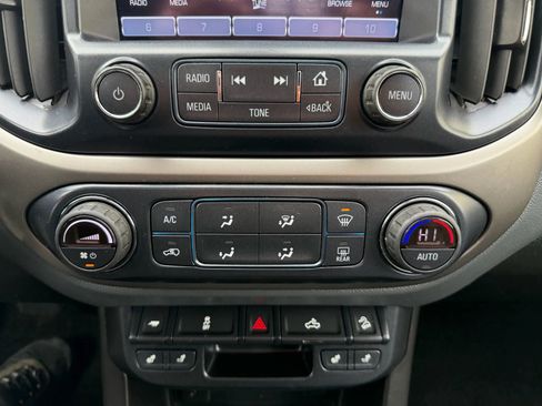 Used 2018 Chevrolet Colorado Z71 image 19