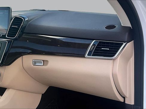 Used 2018 Mercedes-Benz GLE 350 image 17