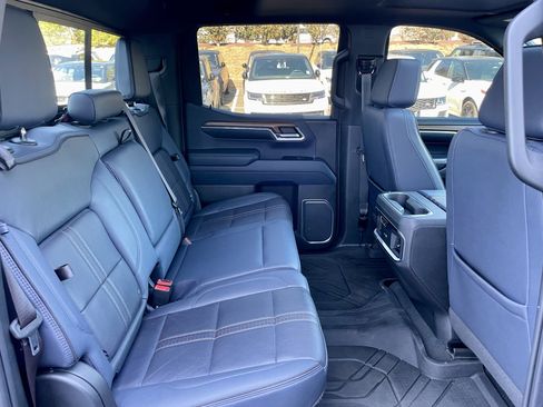 Used 2022 Chevrolet Silverado 1500 High Country w/ High Country Premium Package image 30