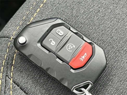 New 2026 Jeep Gladiator Willys image 32