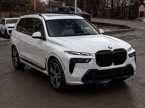 Used 2026 BMW X7 xDrive40i image 3