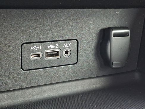 Used 2023 Nissan Sentra SV w/ All-Weather Package FWD image 23