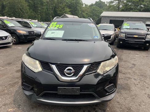 Used 2016 Nissan Rogue S w/ Appearance Package AWD/4WD image 3