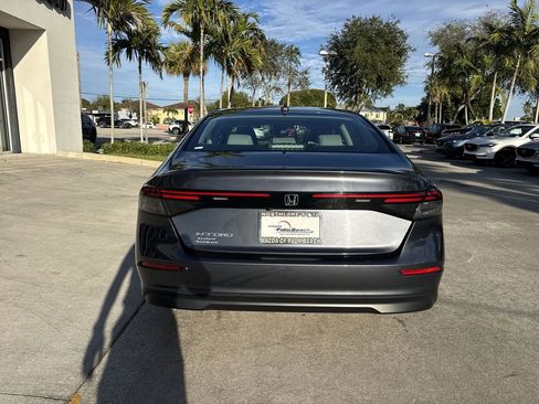 Used 2024 Honda Accord EX image 2