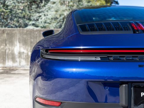Certified 2026 Porsche 911 Carrera RWD image 20