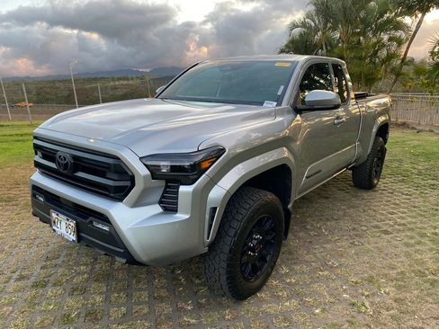 Used 2024 Toyota Tacoma SR5 image 21