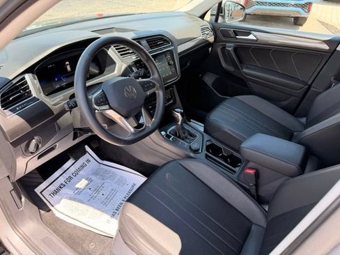Certified 2023 Volkswagen Tiguan SE AWD/4WD image 8