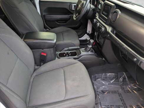 Used 2023 Jeep Wrangler Sport image 19