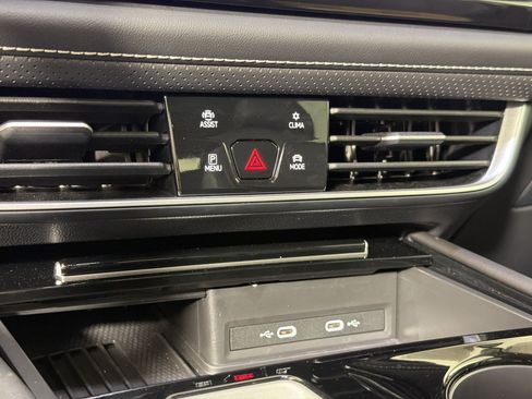 Used 2026 Volkswagen Atlas SE w/ Black Wheel Package FWD image 29