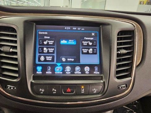 Used 2015 Chrysler 200 C w/ Navigation & Sound Group I FWD image 17
