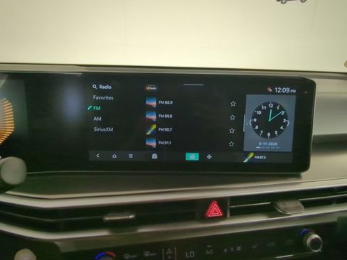 New 2026 Kia Sorento S w/ S Panoramic Sunroof Package FWD image 22