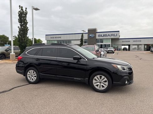 Used 2018 Subaru Outback 2.5i Premium AWD/4WD image 1
