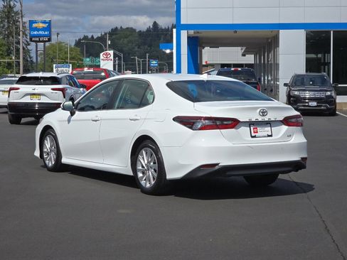 Certified 2023 Toyota Camry LE w/ Convenience Package image 4