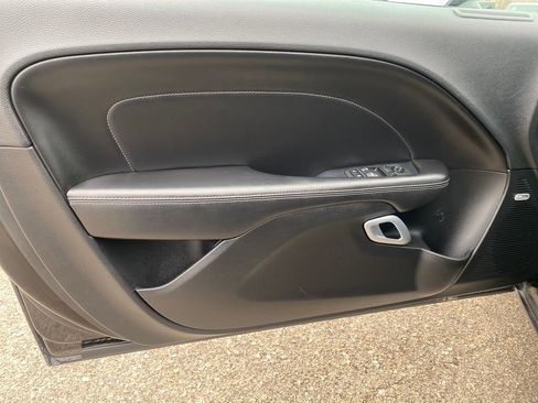 Used 2015 Dodge Challenger R/T Plus image 12