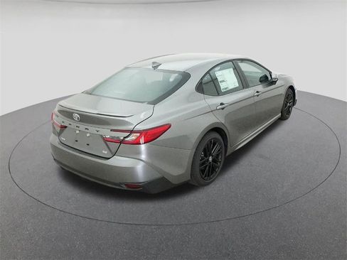 New 2026 Toyota Camry SE image 6