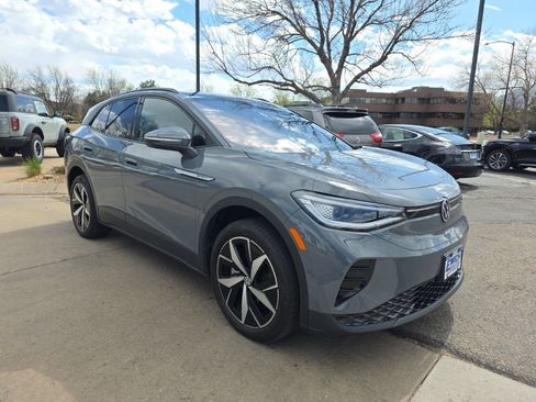 Used 2023 Volkswagen ID.4 Pro S image 9