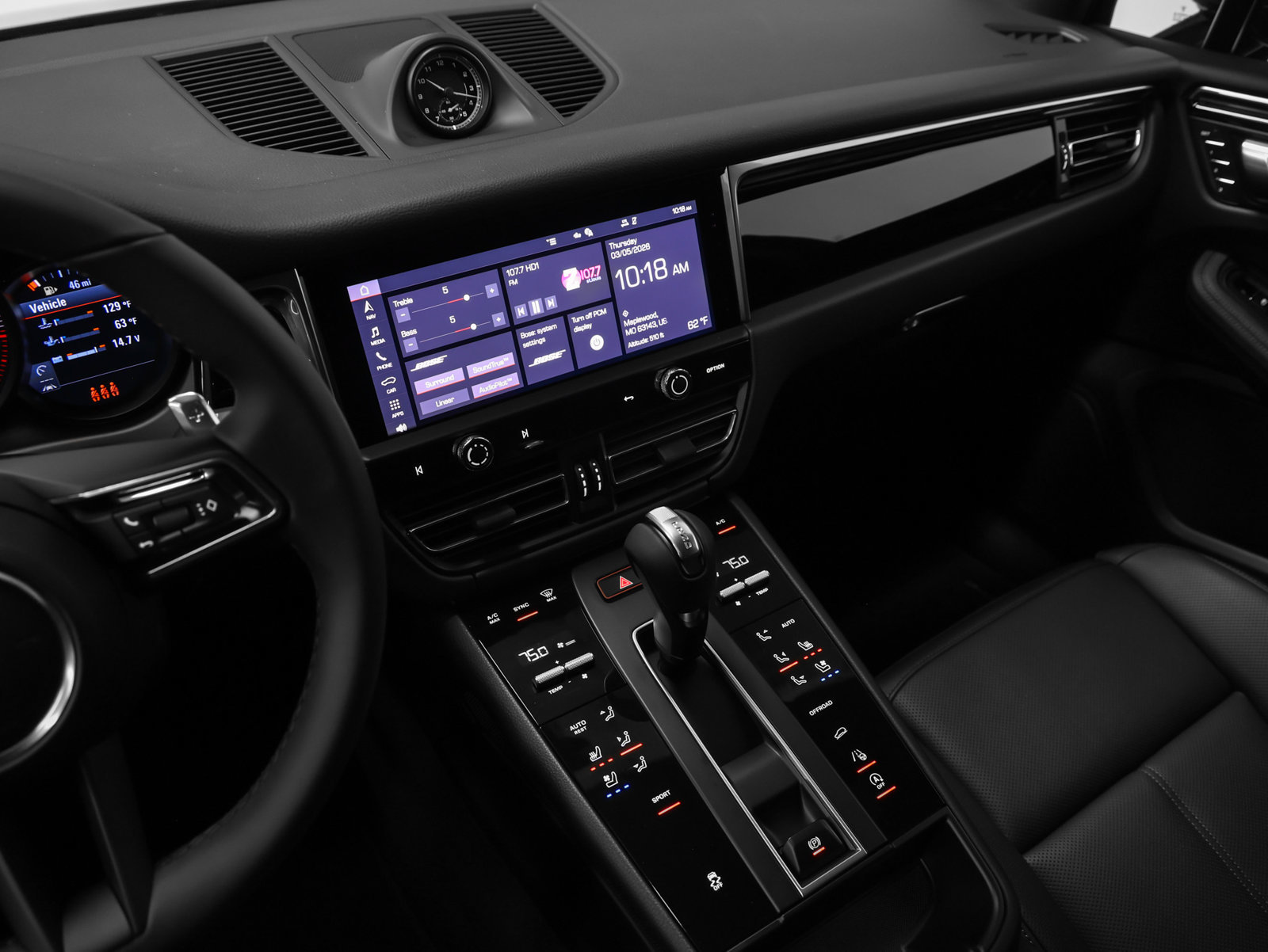 Certified 2026 Porsche Macan AWD/4WD image 31