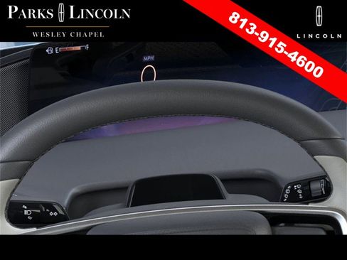 New 2026 Lincoln Navigator Reserve image 13