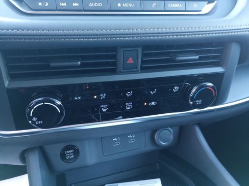 Used 2026 Nissan Rogue S image 17