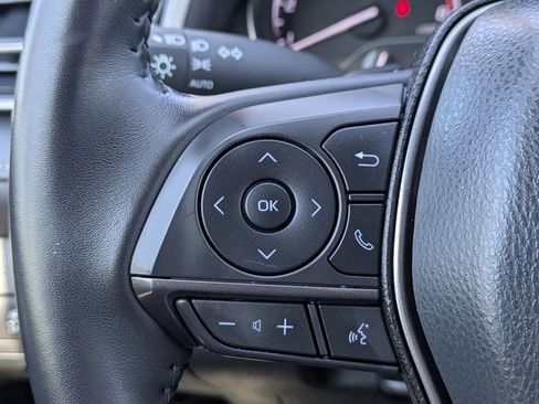 Used 2024 Toyota Camry SE image 25