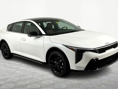 New 2026 Kia K4 GT-Line Turbo FWD image 3