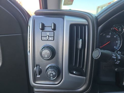Used 2018 GMC Sierra 1500 SLT image 18