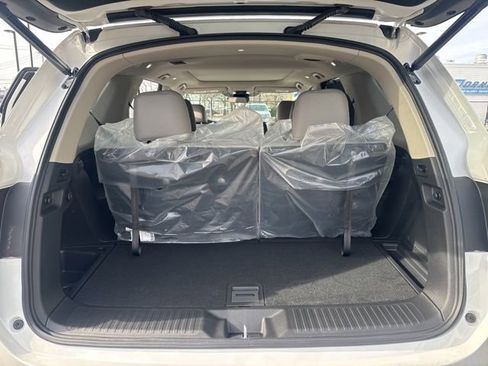 New 2025 Honda Pilot Elite image 16