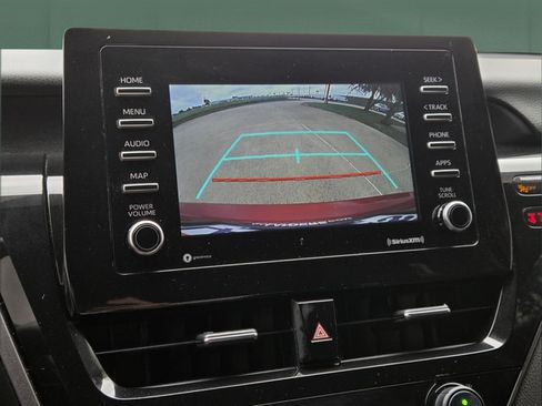 Used 2021 Toyota Camry SE FWD image 13
